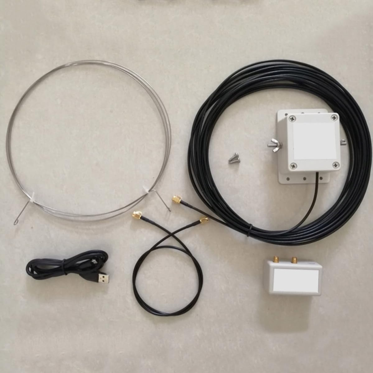 KICHOUSE Antenne Annulaire Mla-30 à Ondes Moyennes Suppression Locale du Bruit et Motif en 8 pour Réception Active sur Balcon ou Toit en Plastique