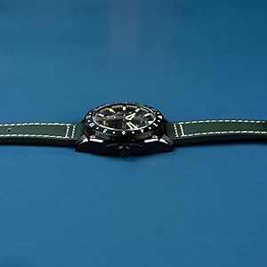 Amazon.com: AVI-8 Men's 44mm Hawker Hunter Atlas GMT Automatic