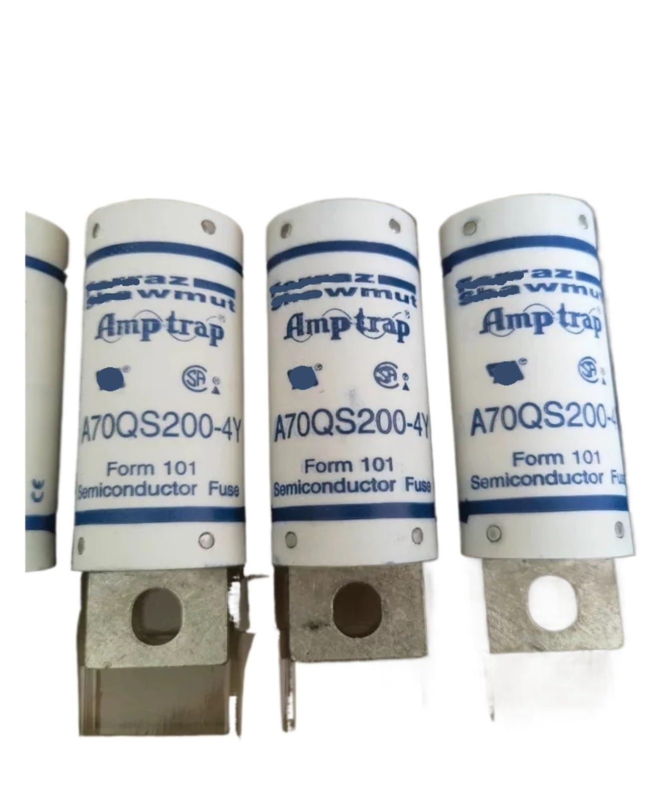 Fusible A70QS200-4Y action rapide 700V 200A pour armoire electrique triphasee