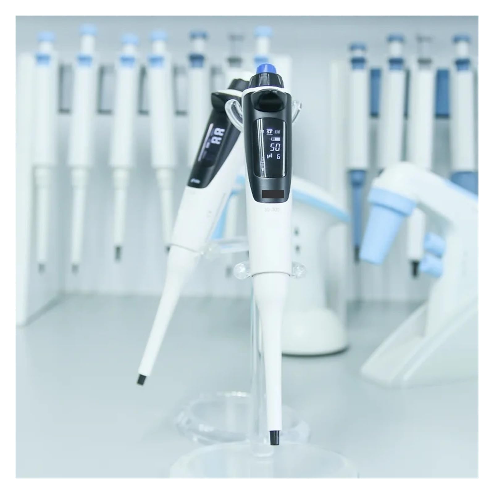 Elektrische Laborpipette, einstellbares Volumen, elektronische Pipette, 20–200 ul, Pipettieren und Mischen Präzise Extraktion(30-300ul)