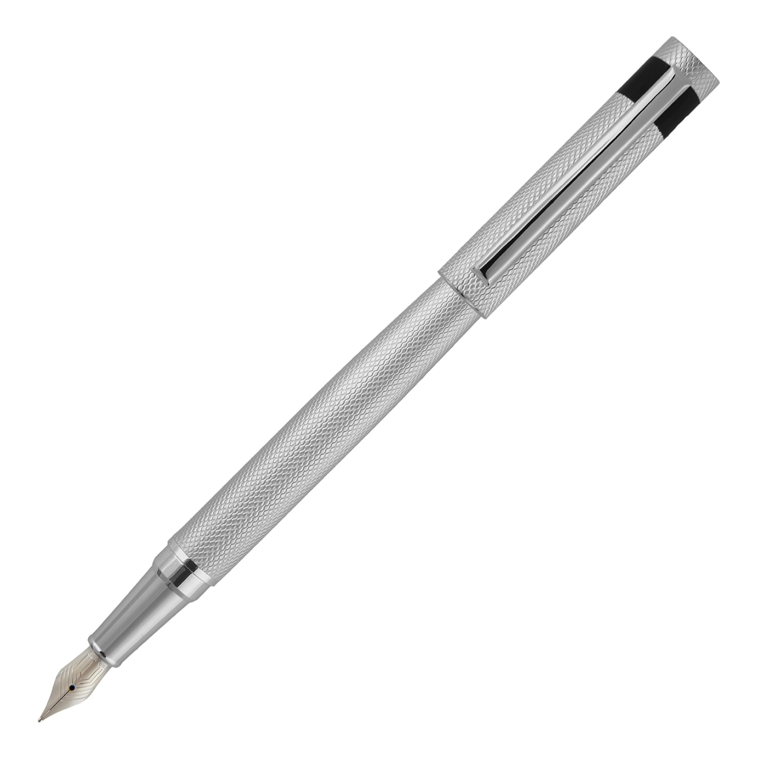Hugo Boss Loop Diamond Füllfederhalter aus Messing in der Farbe Chrome, Länge: 14,7cm, Federstärke: M, HSW3672B