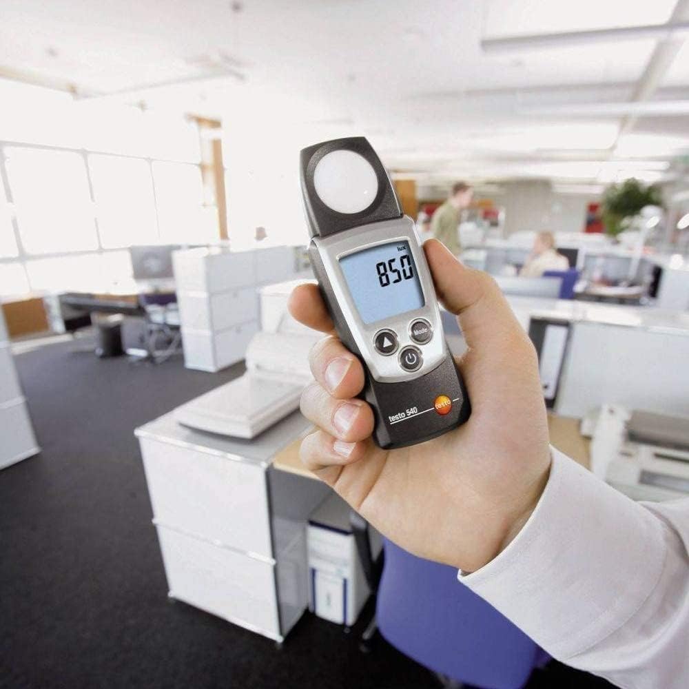 Esposimetro Luxmetro Certificato | Luxmetro digitale (intervallo: da 0 a 99.999 lux) per stadi, auditorium | Misuratore di intensità luminosa calibrato in fabbrica per laboratori, teatri | Testo 540