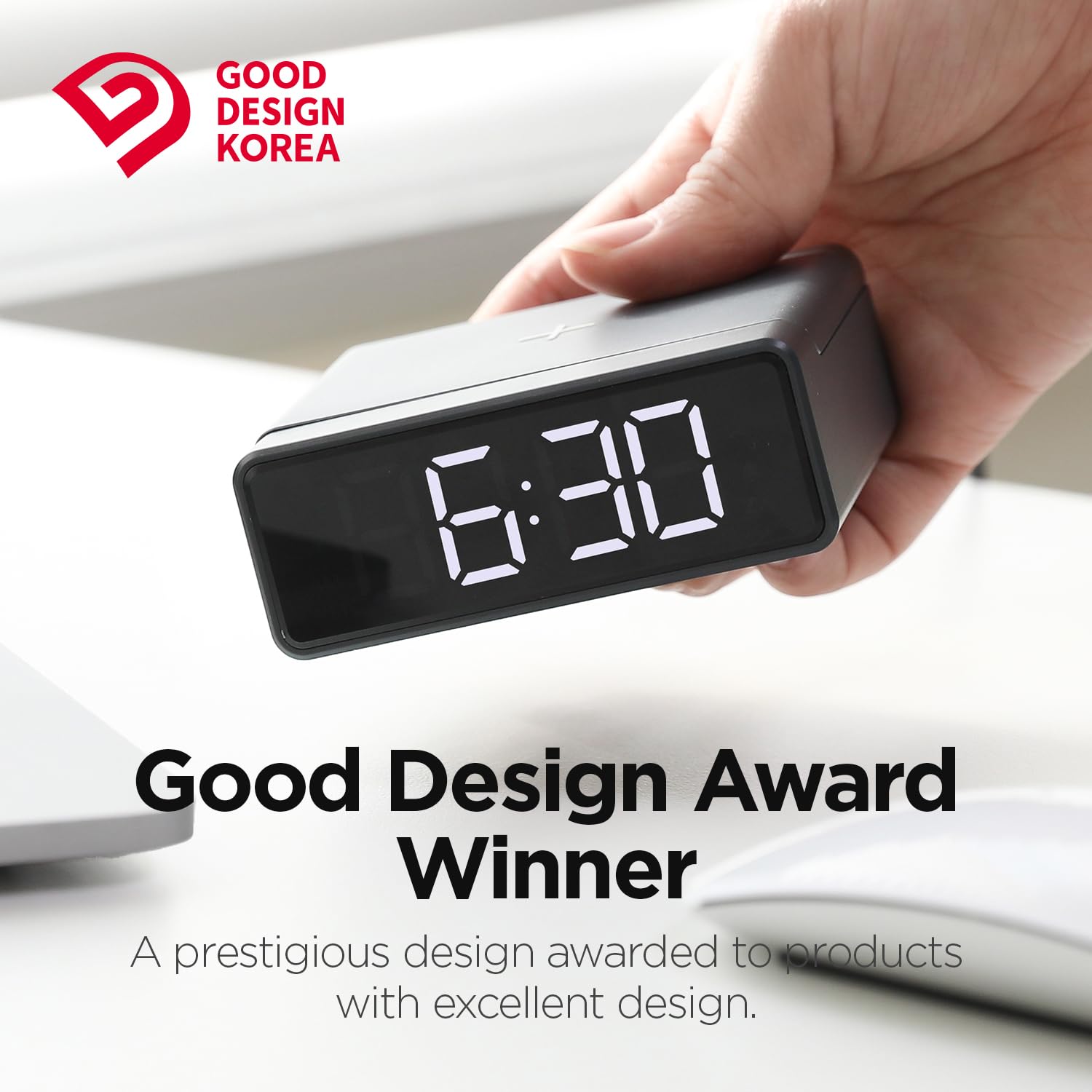 mooas Mini reloj cuadrado de carga inalámbrica rápida de 15 W (gris oscuro), reloj despertador digital, brillo de 3 niveles, modo 12/24 horas, almohadilla de carga inalámbrica, compatible con iPhone,