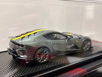 レジン製 1/64 フェラーリ812コンペティツィオーネ レジン製 1/64 フェラーリ812コンペティツィオーネ