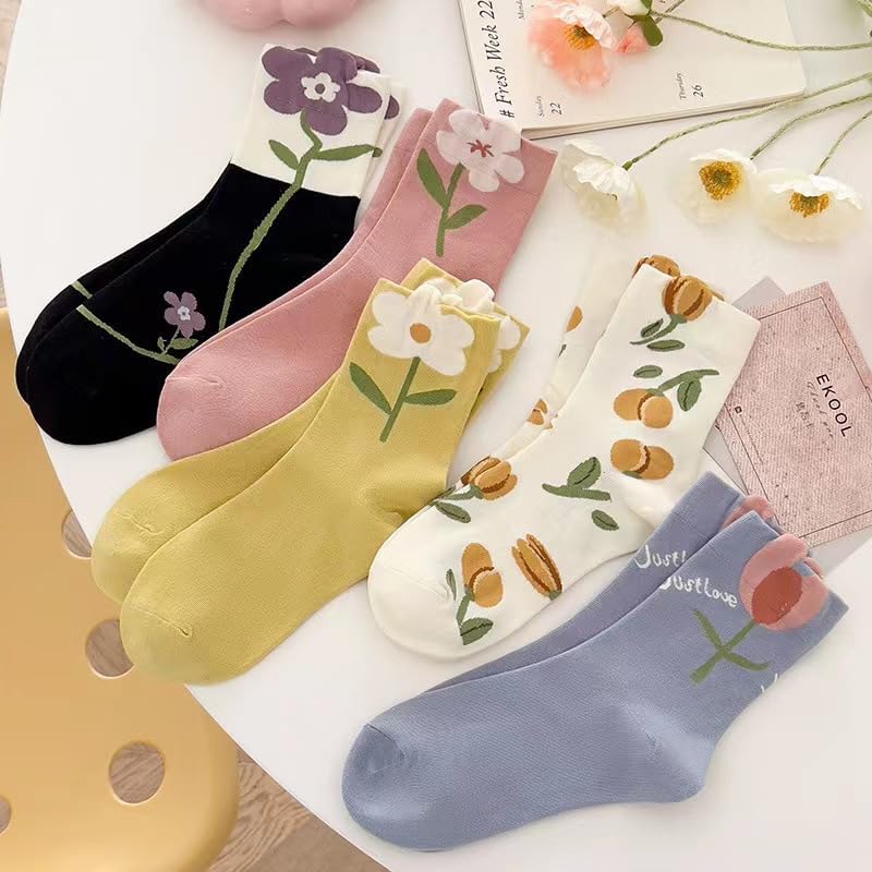 Cute Cotton Socks for Women and Girls, 5 Pairs for Sports and Daily Wear, Vintage Floral Crew Socks3