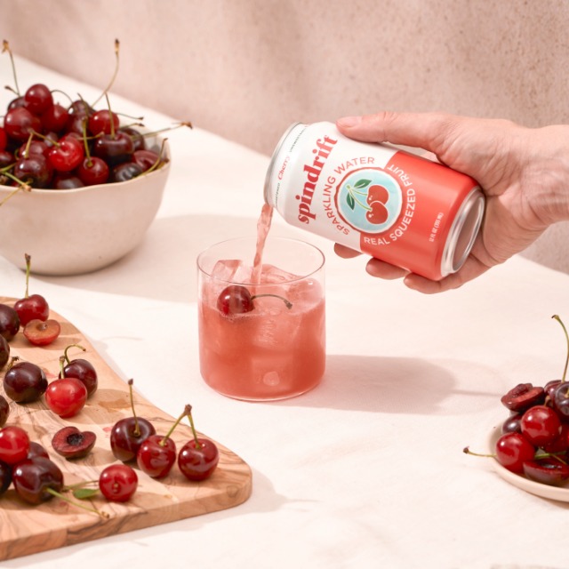 Amazon.com : Spindrift Sparkling Water, Cherry Flavored, Made with