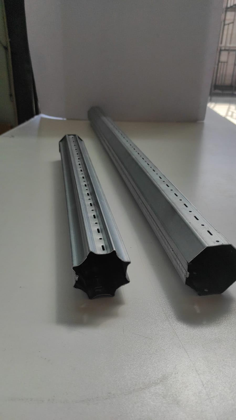 Kit Motorizzazione Tapparelle con Telecomando 100 kg 50 Nm Radiocomandato Varie Misure Disponibili RULLO REGOLABILE Motore per tapparelle Completo collegabile anche a Pulsantiera (da 190 cm a 225 cm)