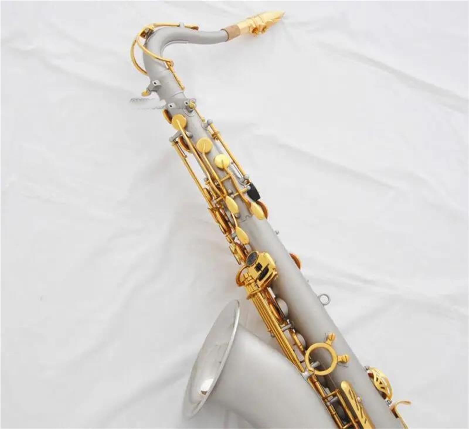 Saksofon Tenorowy Niklowany Satynowy Bb High F Z Metalowym Ustnikiem Saksofon