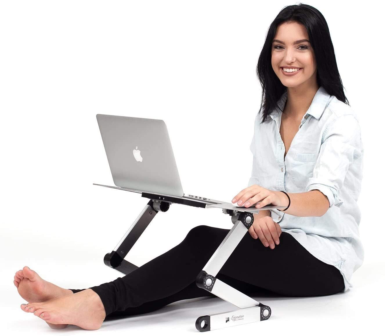 Supporto per laptop, Regolabile in Alluminio Scrivania/Stand/Tavolo Ventilato con Ventole CPU Tappetino for Mouse Montaggio Laterale-Notebook-MacBook-Leggero Ergonomico TV Letto Vassoio Girevole Stand