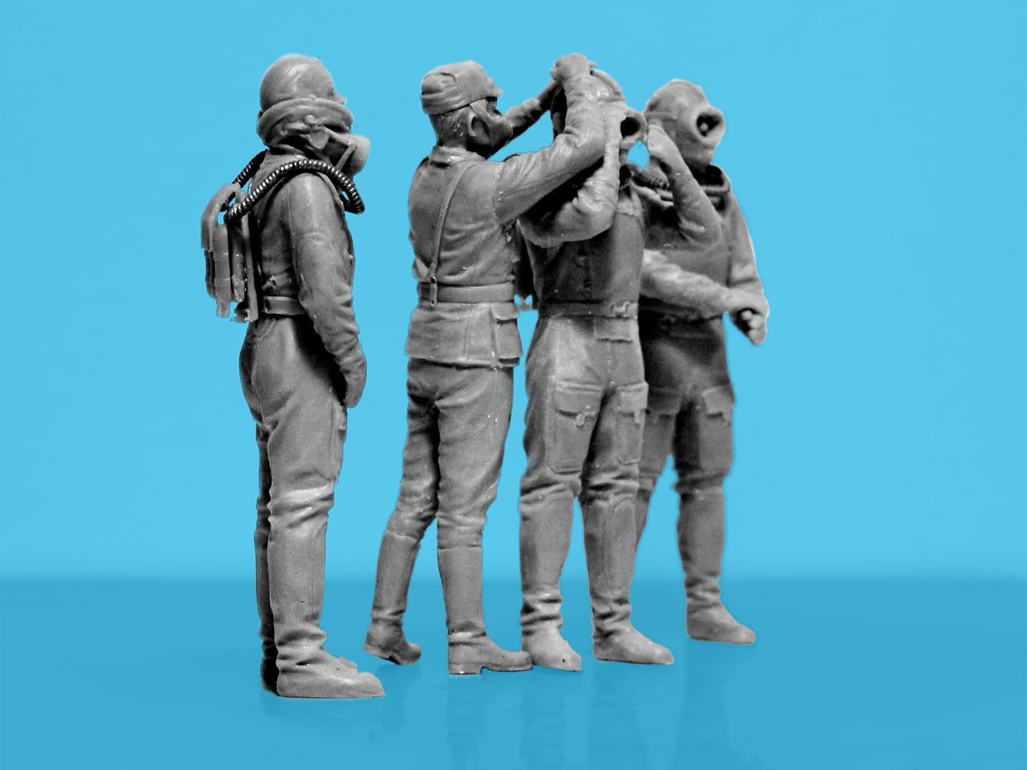 ICM 35906 - Chernobyl#6. Feat of Divers (3 Figures) (100% New molds) - Scale 1:35