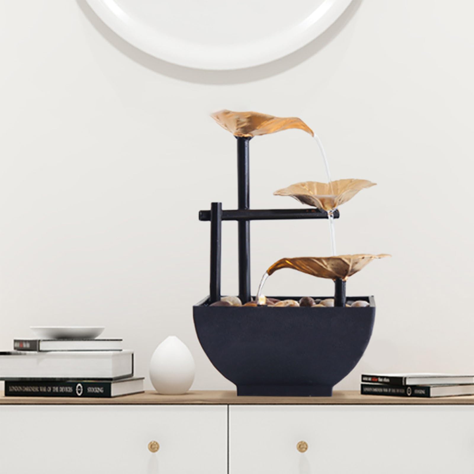 Fontaine de Bureau d'intérieur,Cascade Ornements d'eau Courante,Décor de Table Zen Moderne en Métal,avec Lumières LED,pour la Décoration de la Maison,L'ameublement de Bureau,Chambre (Or)