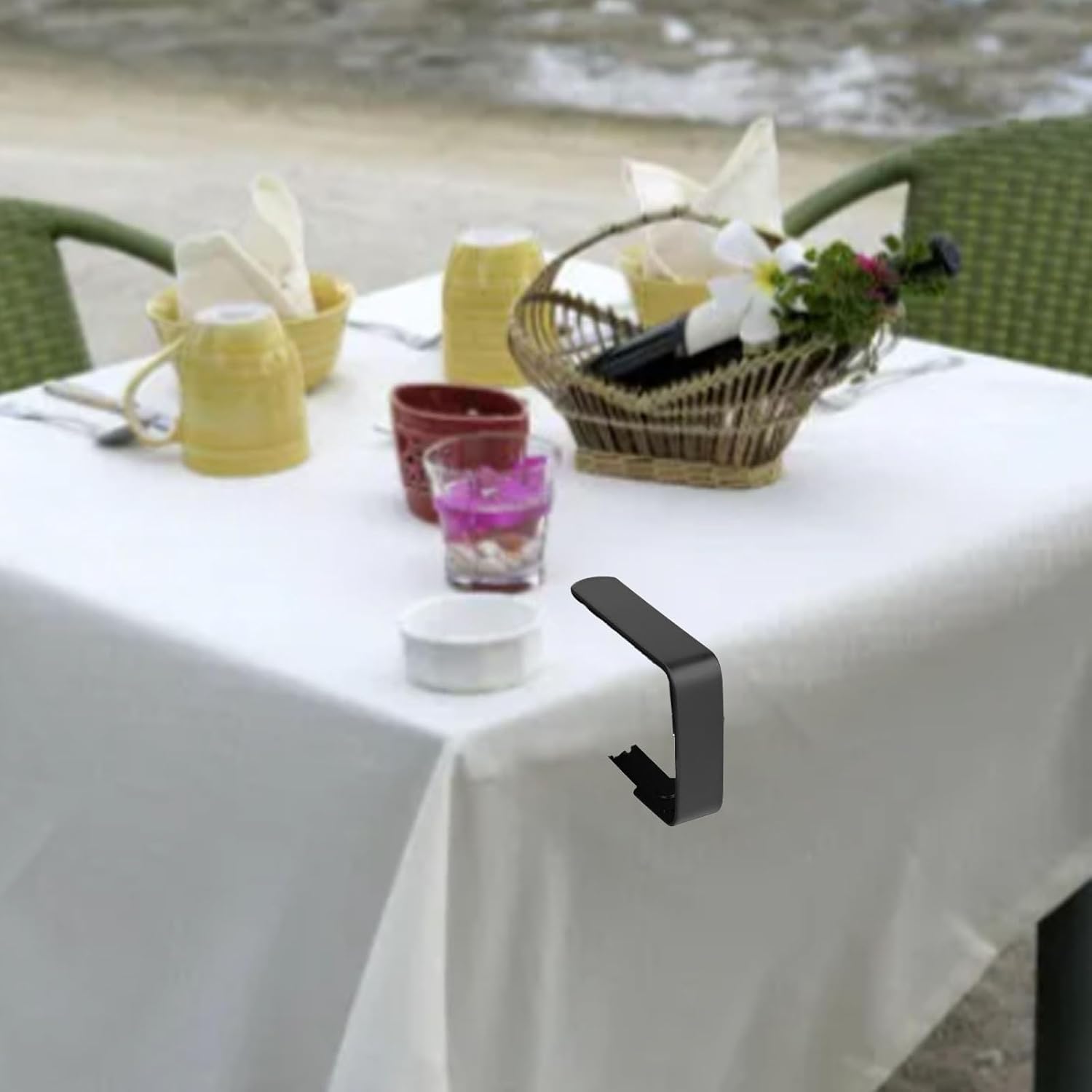 Horoper Table Cloth Clips, 4pcs Large Table Cloth Cover Clips Stainless Steel Anti Slip Tablecloth Holder Clamps 5 * 4cm