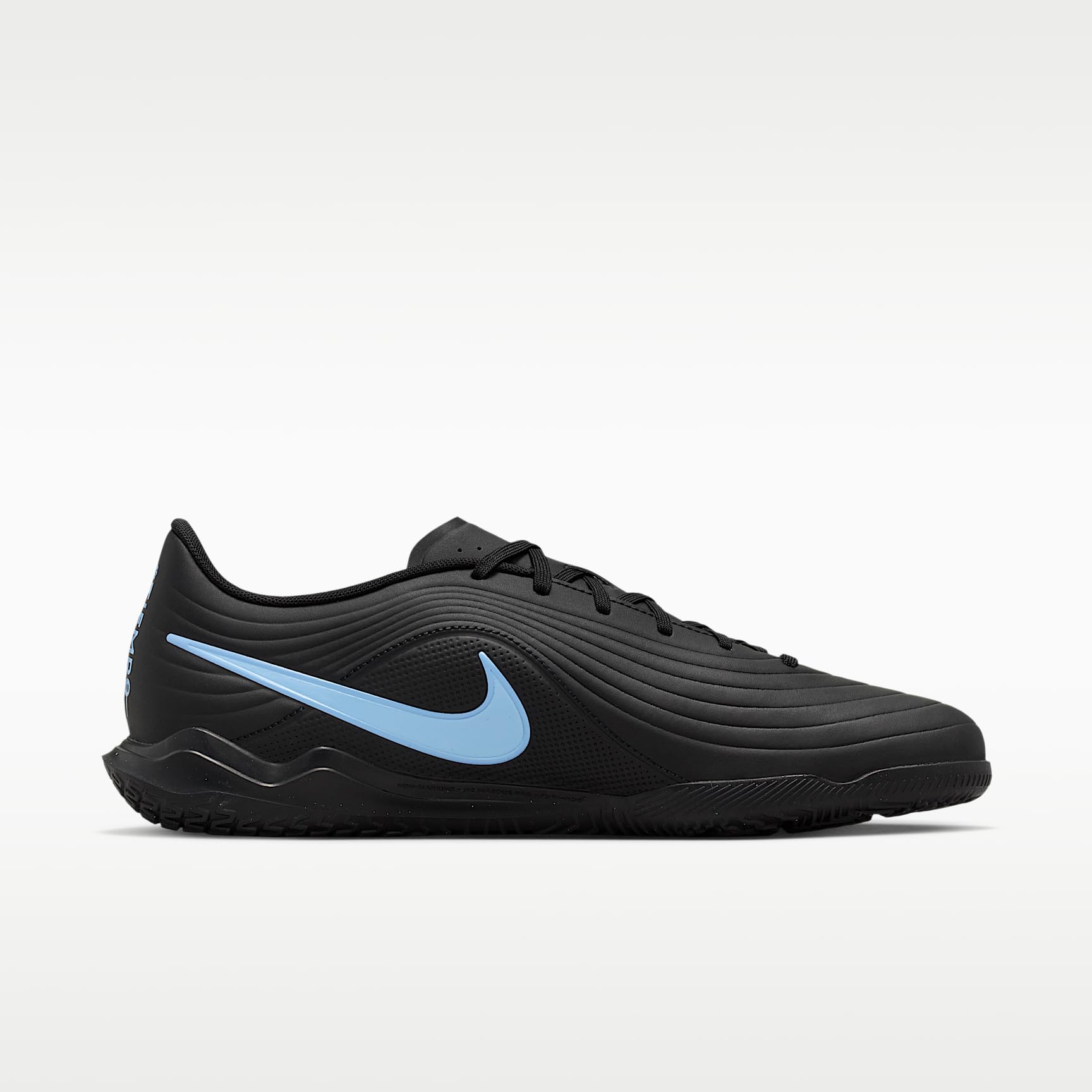 Nike Tiempo Maestro Club IC Indoor Soccer ShoesHombre