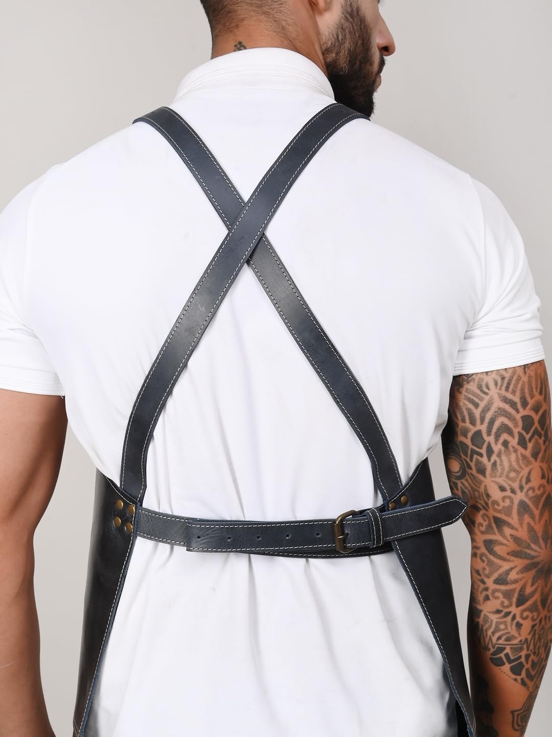 RABADA Leather Apron with Tool Pocket, Heavy Duty Apron, Woodworkers Apron, Mechanics Apron, Blacksmiths Apron, Carpenter Apron, Heat and flame resistance apron,, STANDERD, Black004