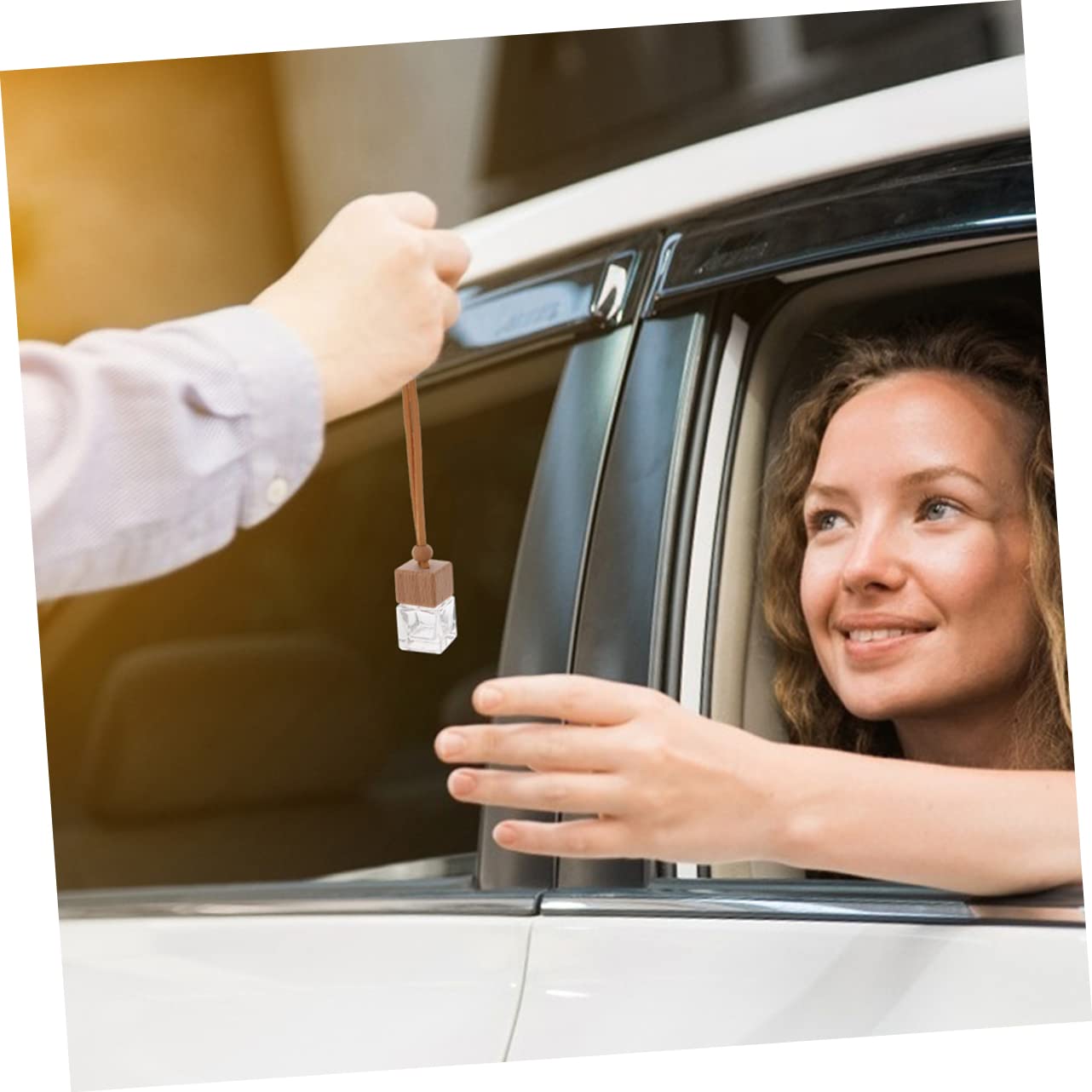 Gatuida 12piezas Botella De Perfume Colgante Para Coche De Diseño Haya Ambientador Reutilizable Para Aromaterapia y Eliminación De Olores Accesorios Para Automóviles y Hogar