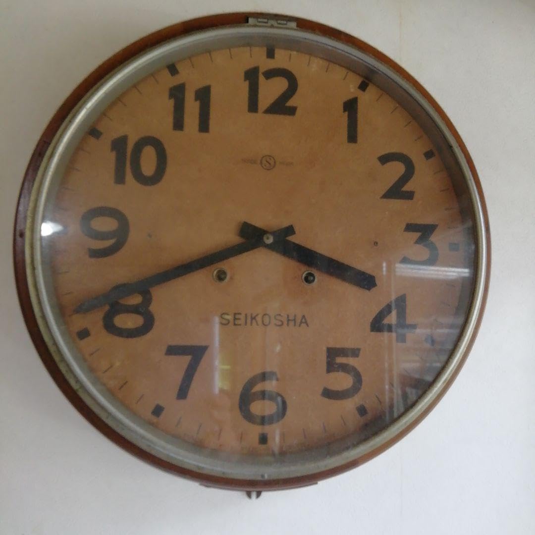 大きな古時計　アンティークな時計　ゼンマイ　ボンボン時計 Amazon.co.jp: 大きな古時計 アンティークな時計 ゼンマイ