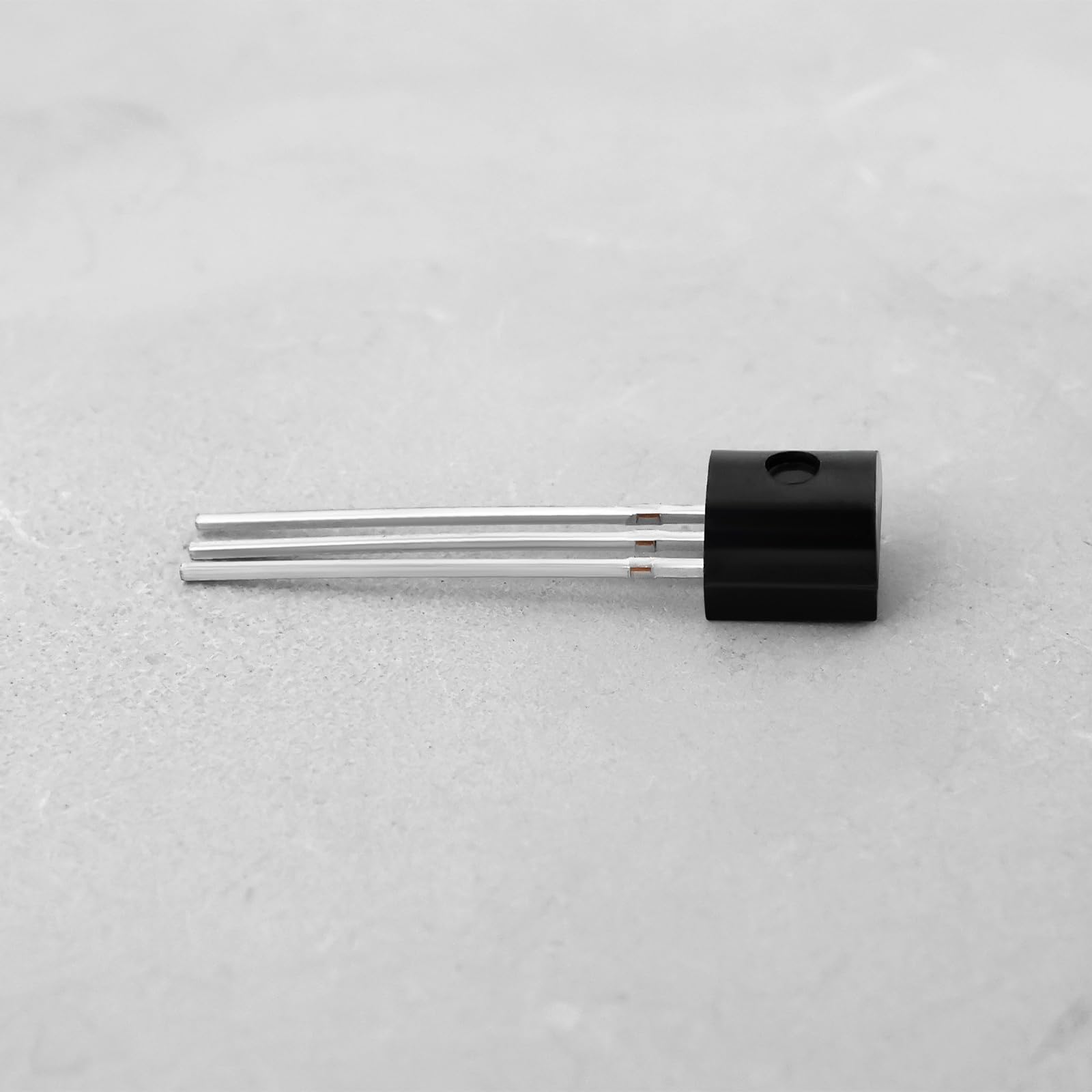 Create idea 20 Pezzi Transistor A Effetto Di Campo A Giunzione 3 Pin N-channel Transistor Audio A Basso Rumore A Inserimento Diretto 2SK170GR 40 V 15 MA Per Amplificatore Audio