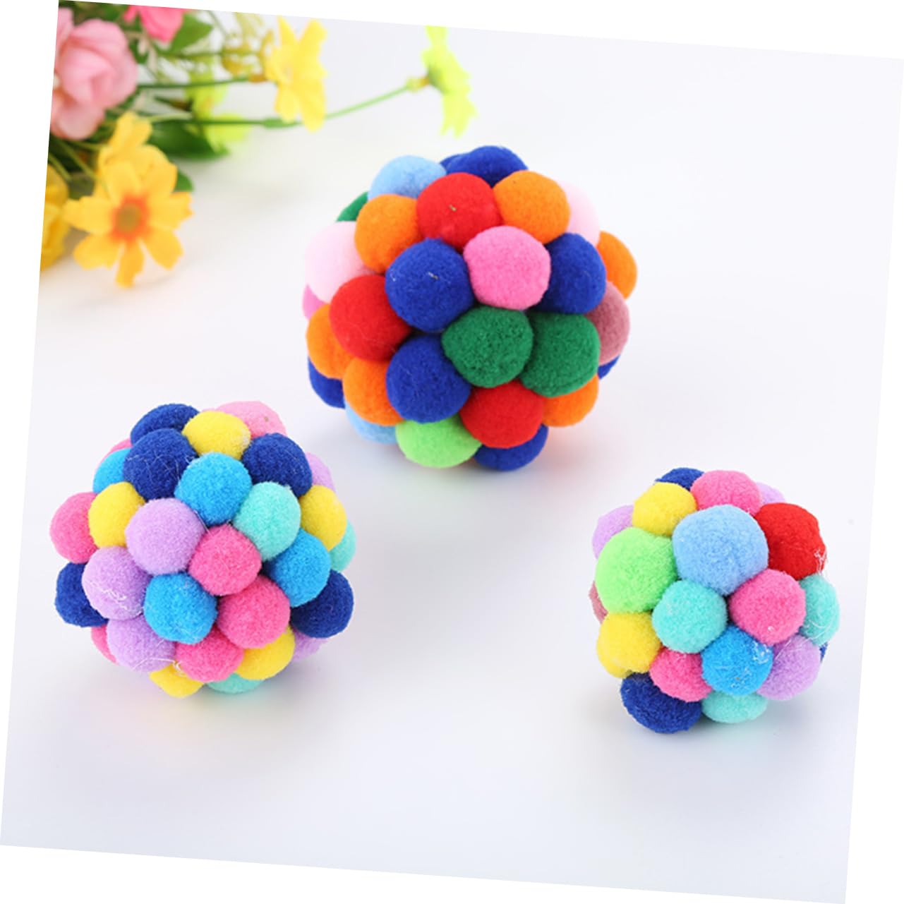 VERDANVERSE Bell Bouncy Ball for Cats Colorful Plastic Balls with Bell Sound Interactive Fun for Kittens and Cats for Playtime and Training Random Colors