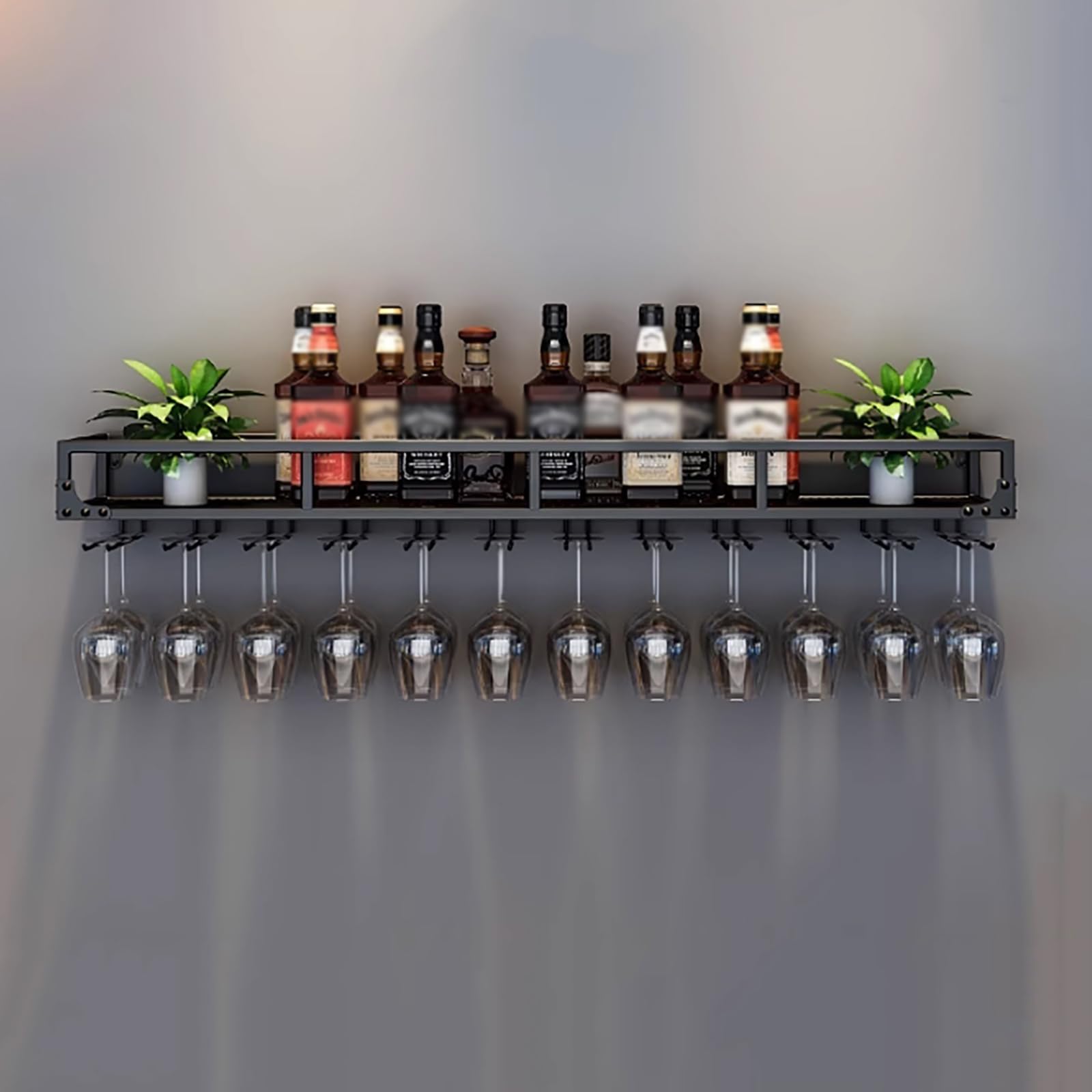 Étagère à vin murale compacte en métal pour optimiser l'espace de la cuisine