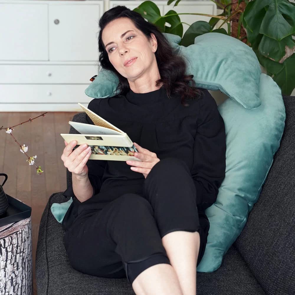 Flügelkissen, Grace (S) Jade - Bezug und Füllung. Dekokissen vom Designer, Ergonomisches Kissen, Nackenkissen, Lendenwirbelkissen, Lesekissen, Kuschelkissen