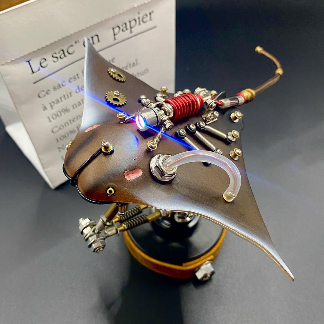 200 Teile Mechanisches 3D Metallpuzzle Meereskreatur Mit LED-Beleuchtung | 2 Stunden Bauzeit für dieses 3D Steampunk Puzzle ideal als industrielle Tischdekoration für Erwachsene