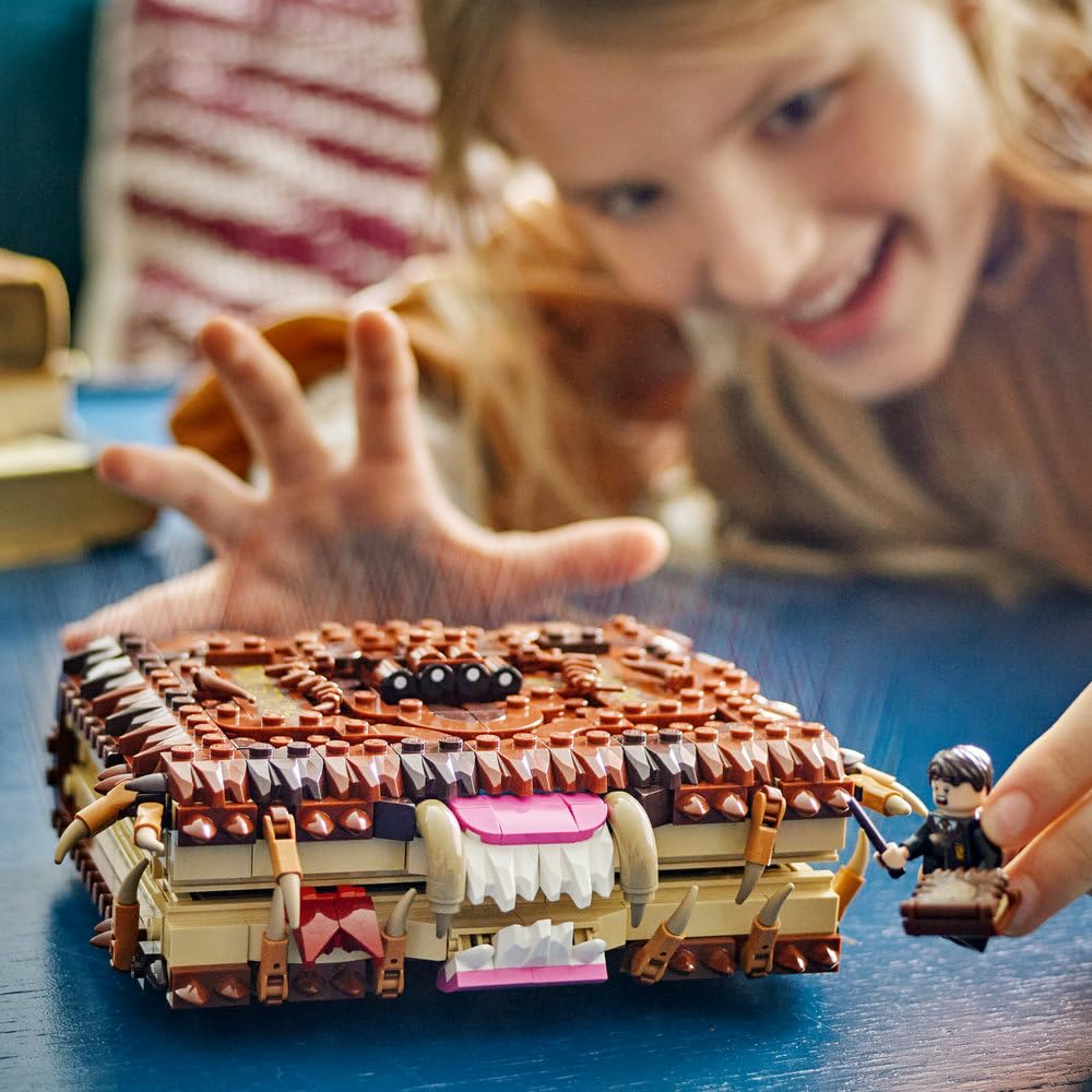 LEGO Harry Potter Potworna księga potworów z zębami 76449 | księga do zbudowania, zestaw z figurkami, prezent dla fana Harry’ego Pottera 9+, 518 elementów