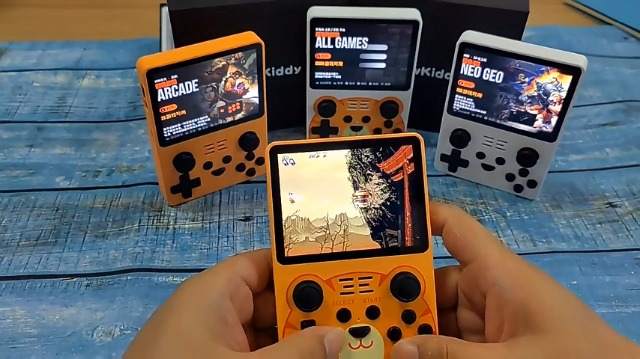 Amazon.com: Powkiddy RGB20S Handheld Arcade Console - Built-in