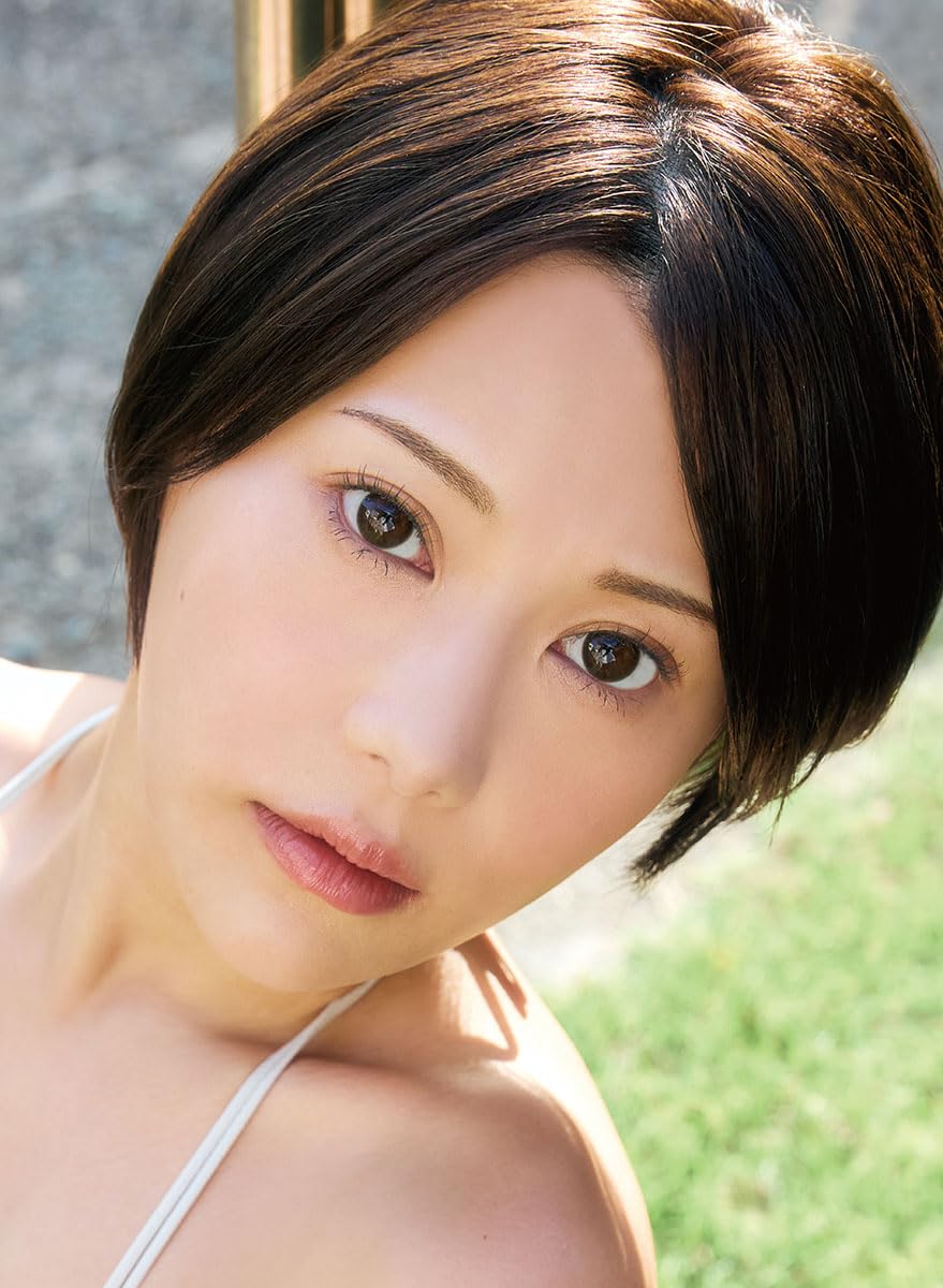 Amazon.co.jp: トライエックス 山本ゆう 2025年カレンダー CL-222 B2 Amazon.co.jp: トライエックス 山本ゆう 2025年カレンダー CL-222 B2