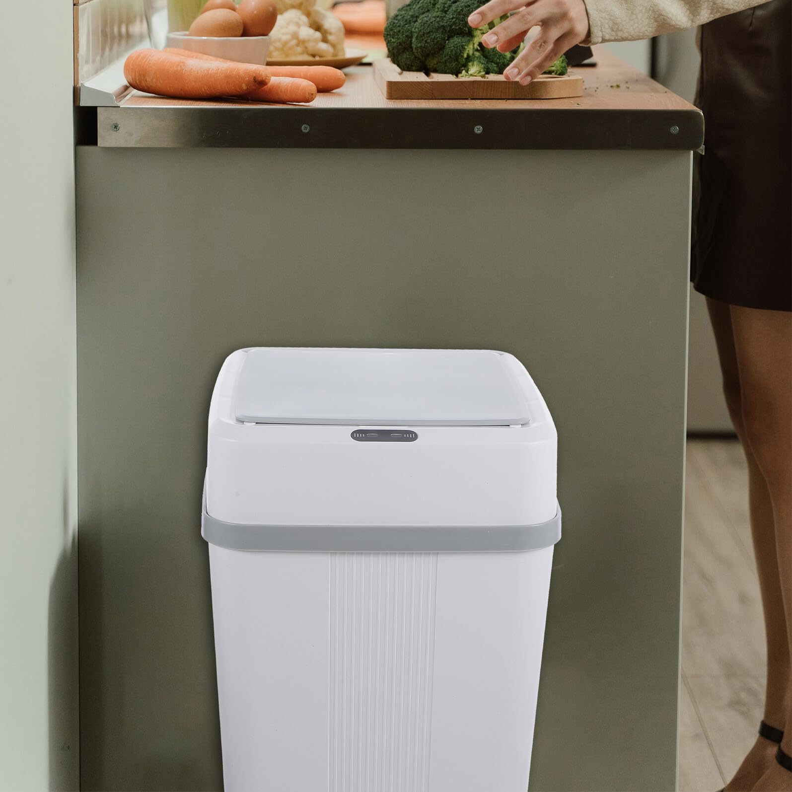 BESPORTBLE Papelera Inteligente con Sensor de Movimiento Cubo de Basura Automático de Plástico con Tapa Capacidad Diseño Moderno para Cocina Baño y Hogar