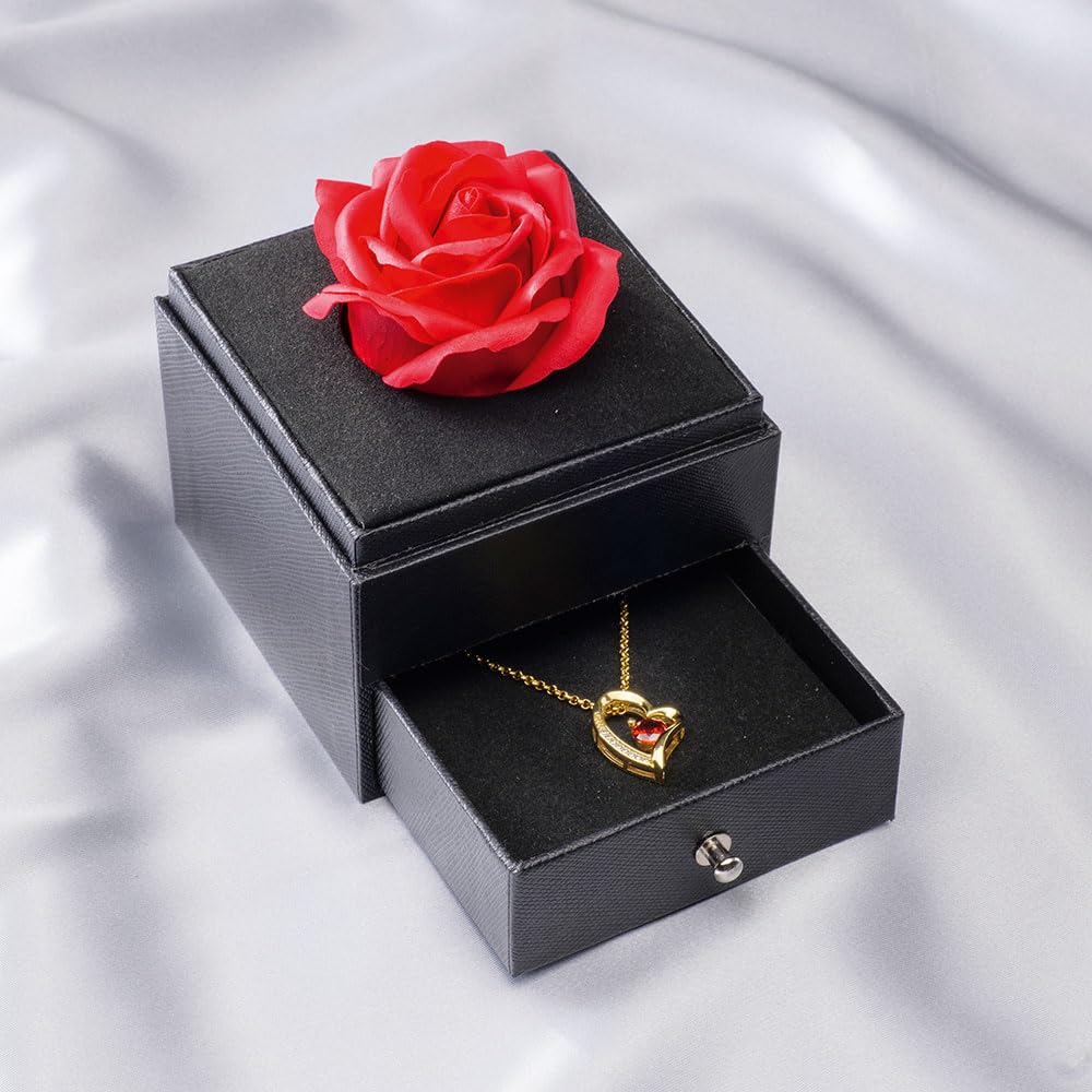 EUROtops Ewige Rose mit vergoldeter Halskette, rote Blume in Schatulle | Herz-Anhänger mit Zirkonia, 925er Sterlingsilber mit 750er Vergoldung, Geschenk zu Valentinstag, Muttertag, Weihnachten