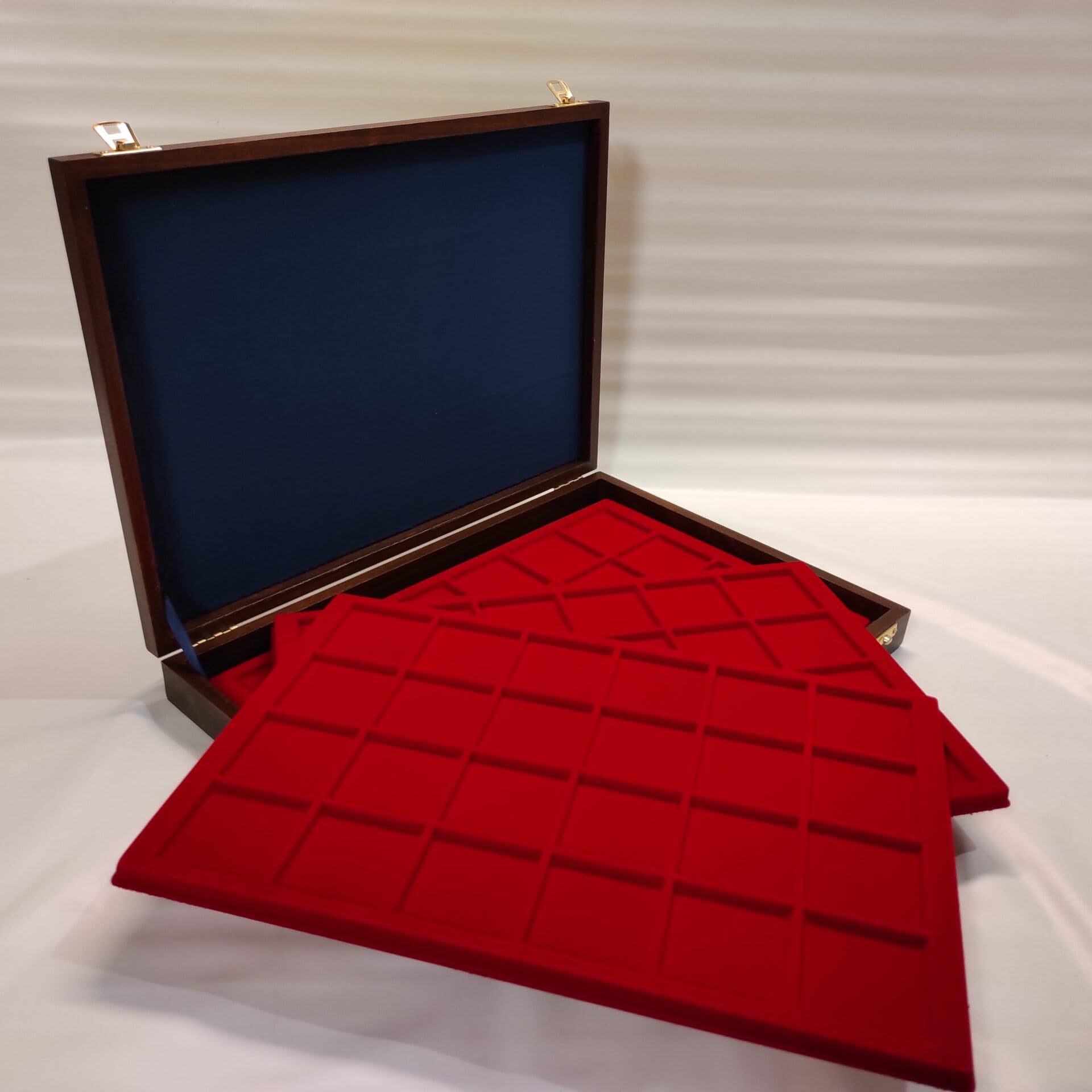Cofanetto monete da collezione con 3 vassoi in velluto per monete Repubblica Italiana, legno massello artigianale, numismatica - Coins&More