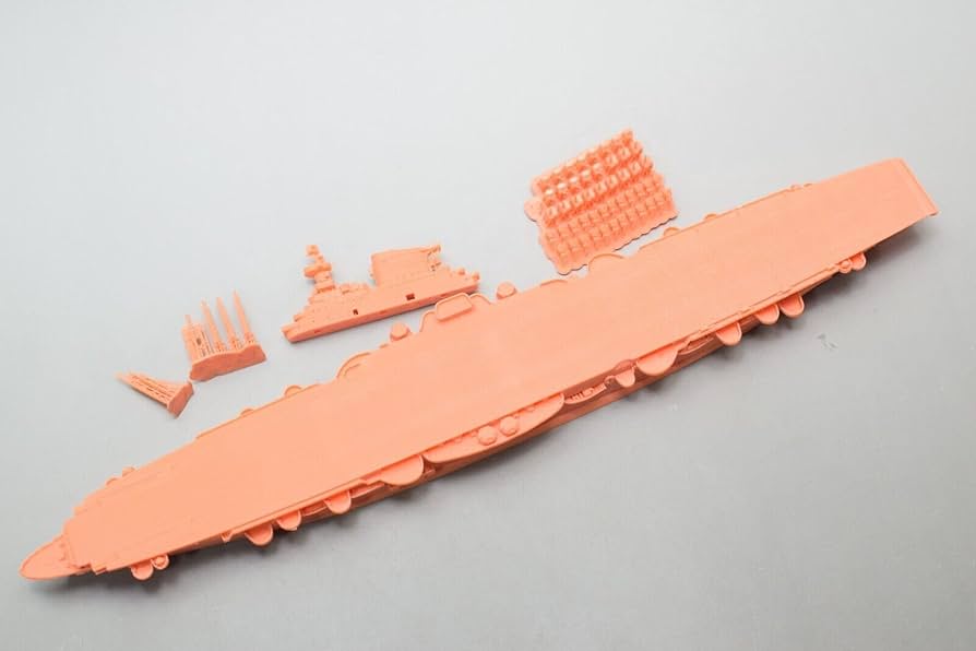 1/700 WWII イタリア海軍 航空母艦 アクイラ レジン製キット 未組立 1/700 WWII イタリア海軍 航空母艦 アクイラ レジン製キット 未