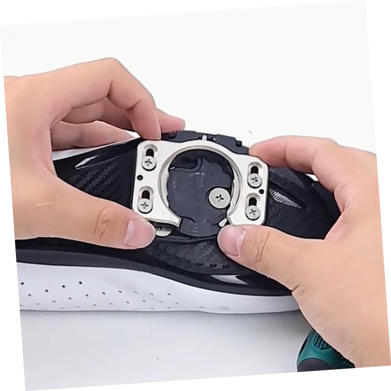 HEMOTON 2pezzi Tacchette Per Bici Da Strada Adattatore Per Tacchetti Sgancio Rapido Copripedali Per Bici Da Strada Accessori Per Pedali Ciclismo Lucchetto Per Bicicletta