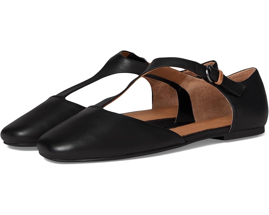 Gentle Souls by Kenneth Cole Wyatt - Pair View