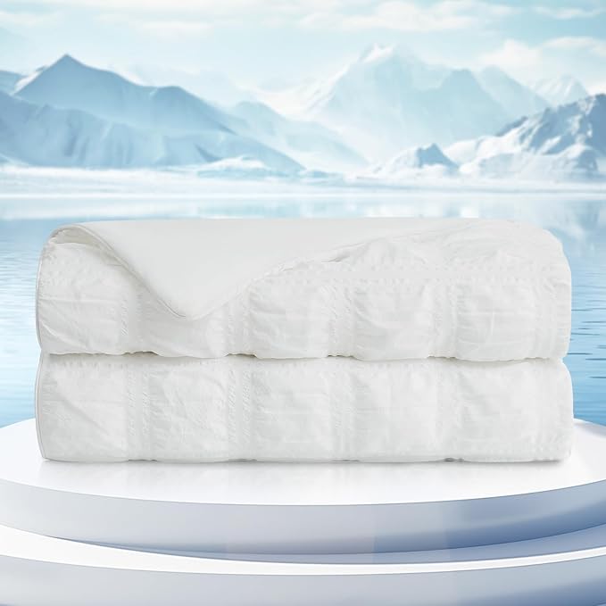 Cozy Bliss Cooling Comforter Twin Size Seersucker Plaid, Q-Max 0.4 Reversible Lightweight Cooling Blanket, Breathable Silk Smooth Summer Bedding Quilt for Hot Sleepers Night Sweats White