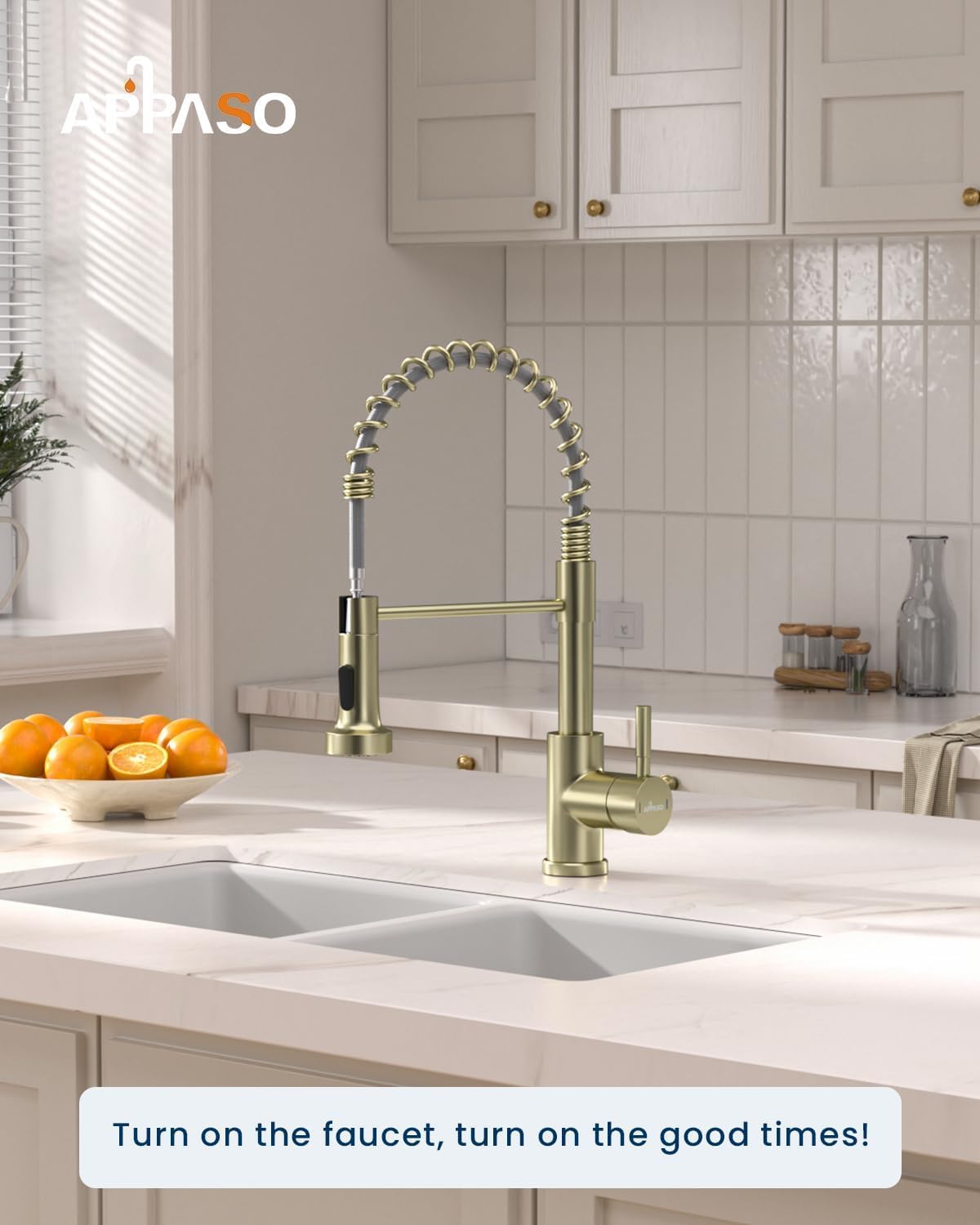 APPASO Grifo de cocina dorado, grifo de cocina dorado cepillado con pulverizador extraíble y dispensador de jabón, grifo de fregadero de cocina comercial, acero inoxidable dorado