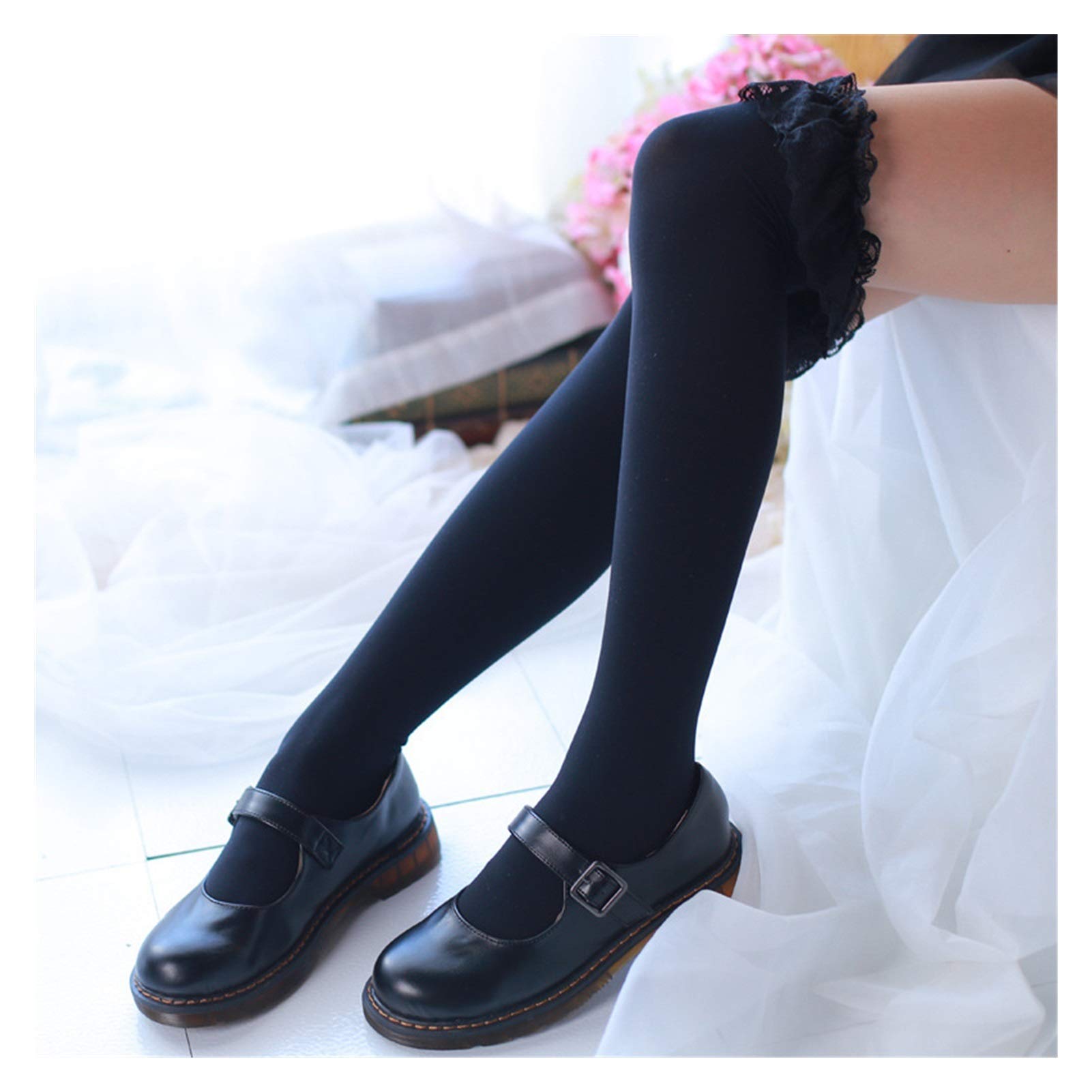 Chaussettes de soie avec motif dentelle pour un confort raffiné noir
