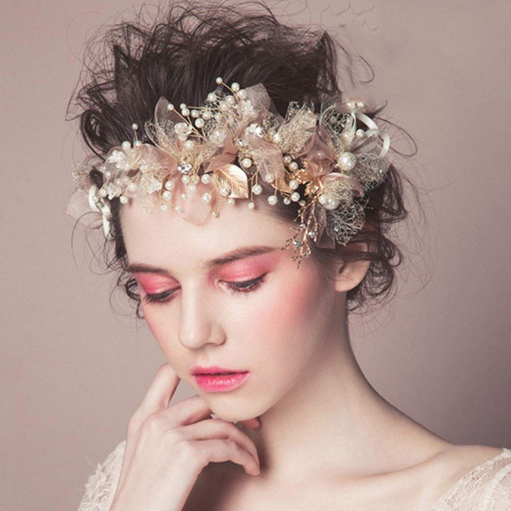 Diadema nupcial de perlas rosas para peinados de boda al aire libre
