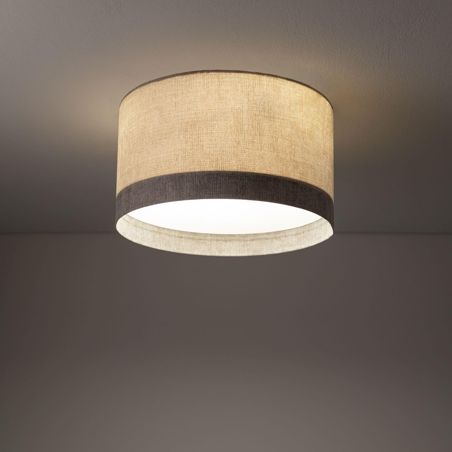 Licht-Erlebnisse Deckenleuchte Beige Stoff Modern Wohnzimmer Esszimmer Schlafzimmer E27 rund blendarm gemütlich B:35 cm Deckenlampe Stoffschirm