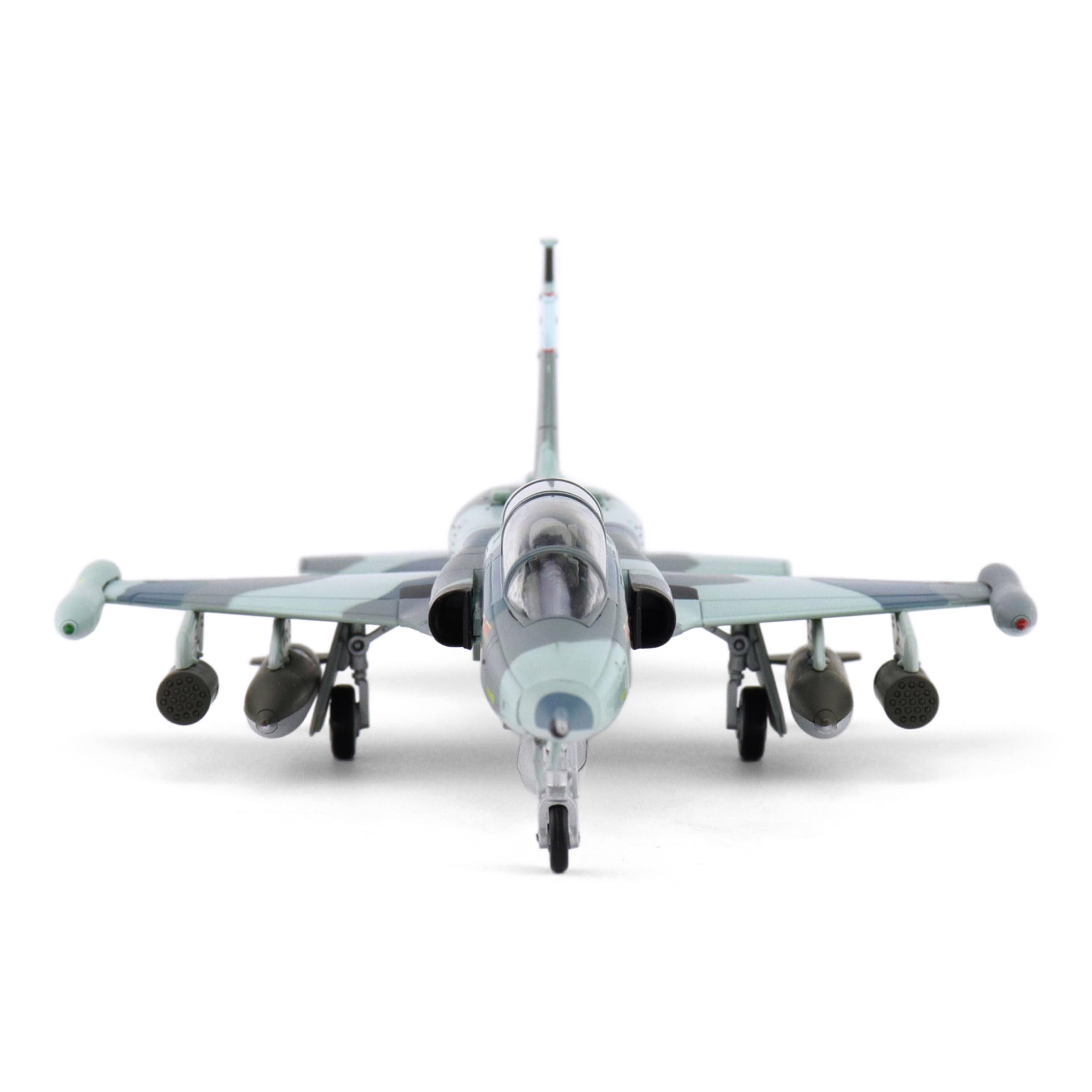 Hobby Master | Replica di aerei militari in scala 1:72 | CF-5D Freedom Fighter 116807, 419 Sqn., RCAF, ca.1979 | Modello HA33015