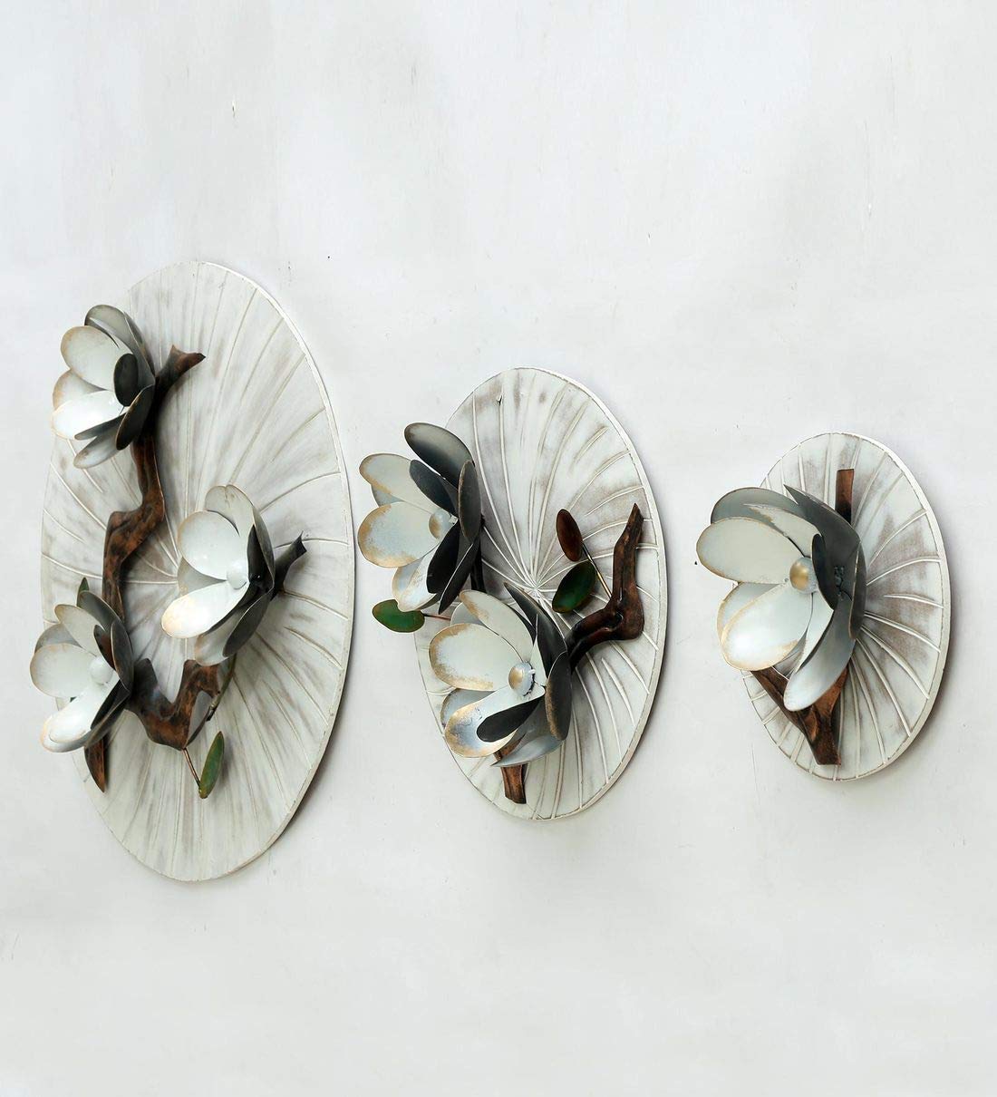 RHD Wall Decor FLOWER ON ROUND PANEL for Home Decoration Decorative Showpiece for Living Room Wall Shelf Home Office Decoration -W262