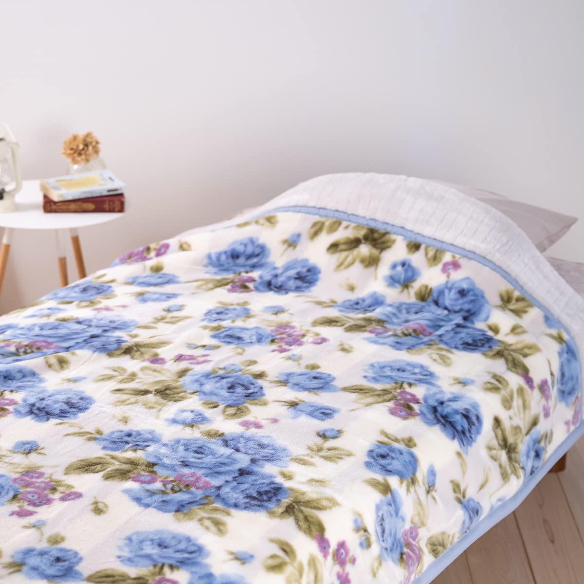 Amazon｜西川 アクリル毛布 シングル 2枚合わせ 厚手 制電加工 衿付