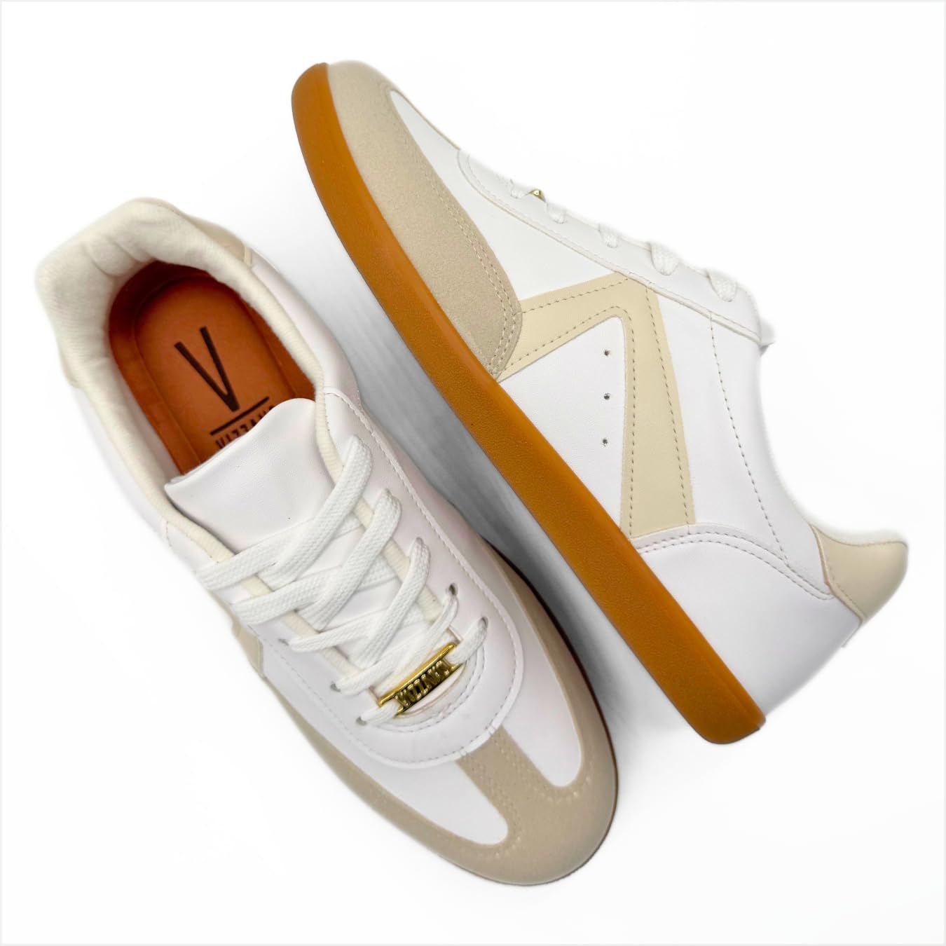 Tênis Vizzano Feminino Casual Pelica Bege 435/Branco Off 526 1430.102.7286.42231 36 em promoção! Veja a oferta e mais achadinhos de Tênis 6 Hoje é o melhor dia para comprar Tênis Vizzano Feminino Casual Pelica Bege 435/Branco Off 526 1430.102.7286.42231 36 com aquele preço maroto! Promoção! Aproveite a oferta! 6