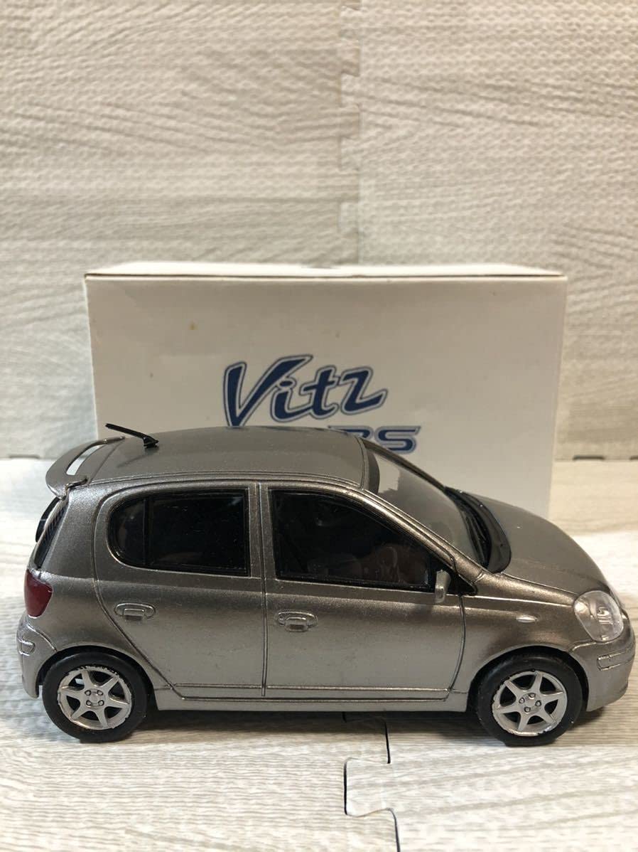 Amazon | 1/24 トヨタ 初代ヴィッツ VITZ RS カラーサンプル ミニカー