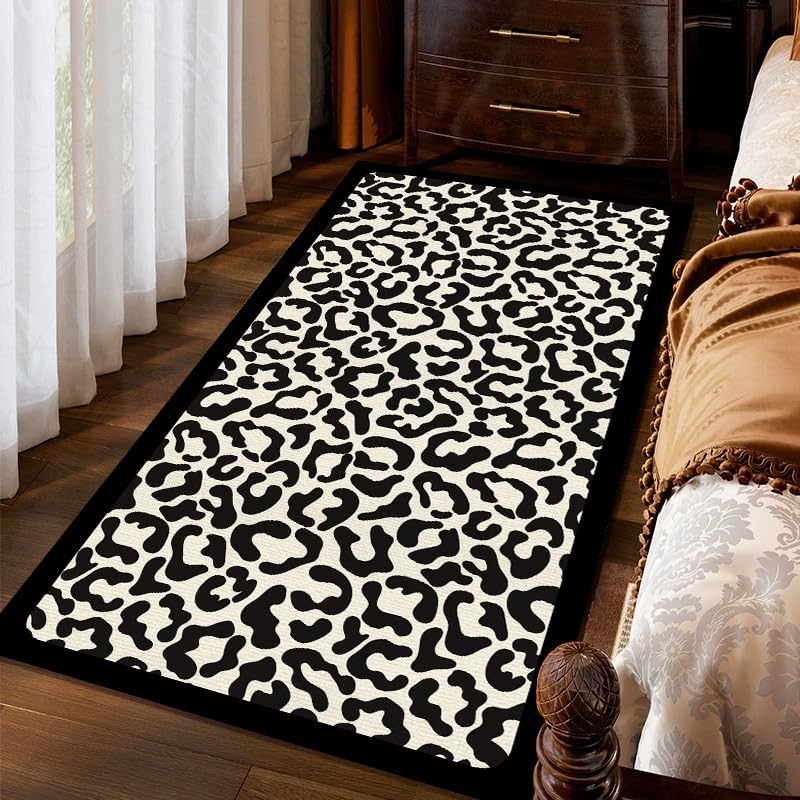 Tapis de pied long léopard 160x230cm pour habiller un sol froid et vide