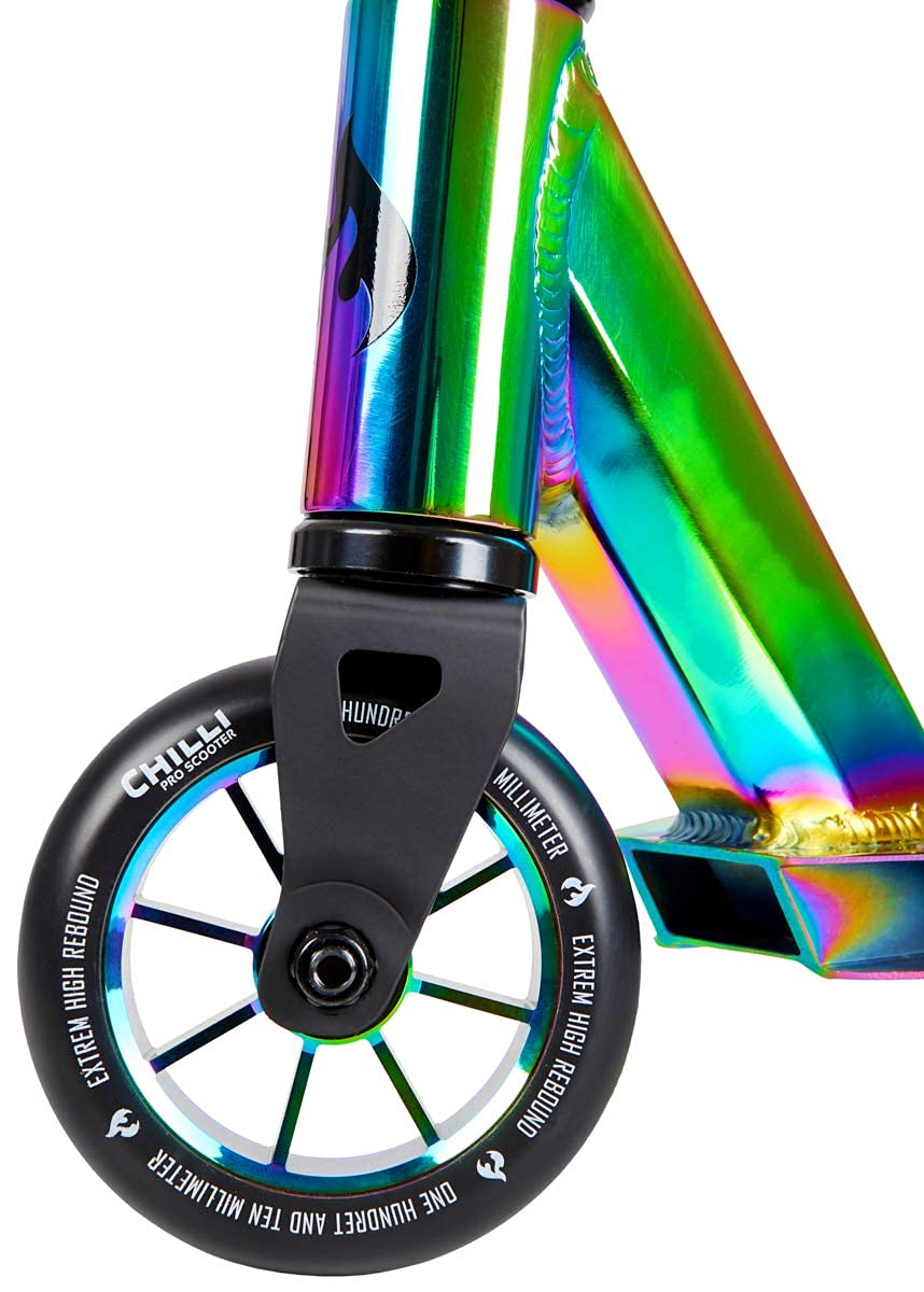 Chilli Pro Scooter Stunt Scooter H = 82 cm Trick Tret Roller + Fantic26 Sticker (Rocky Rainbow Neochrome)