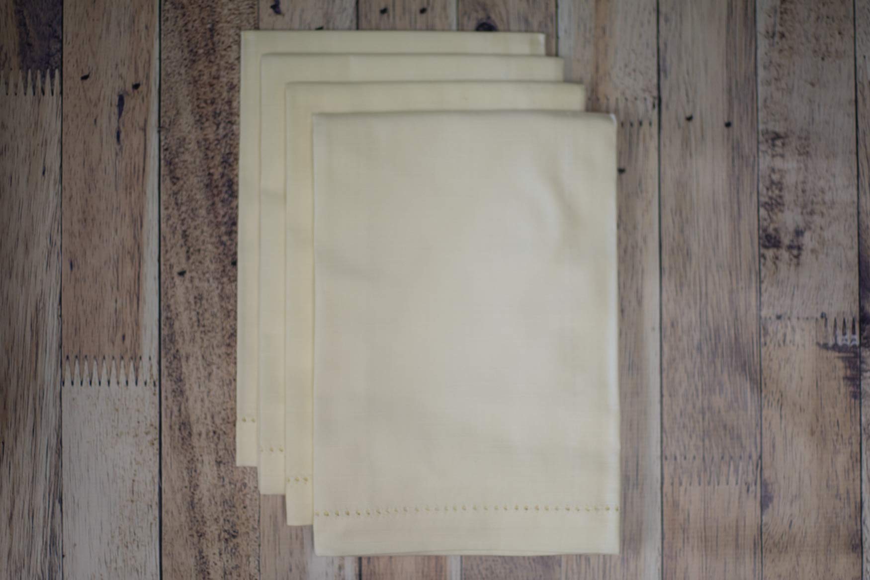 Ivory Hemstitch Dinner Napkins 1 Dozen
