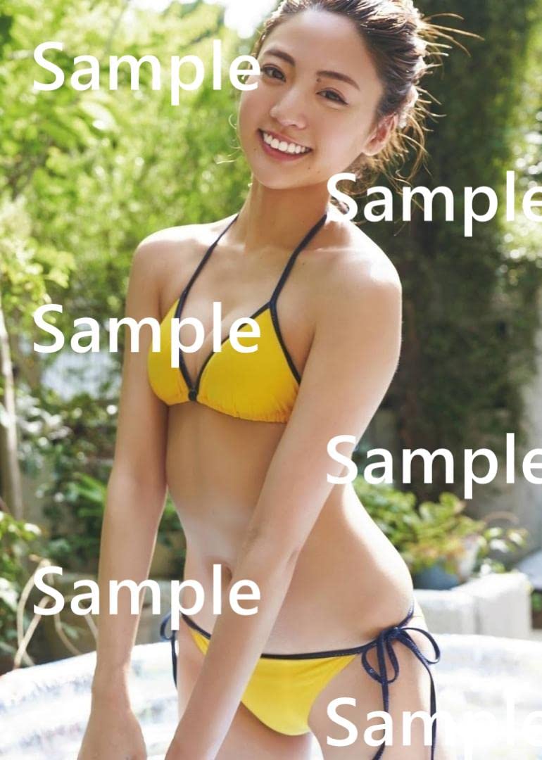 Amazon.co.jp: 志田友美 写真 A4 判 5枚 C 水着 下着 グラビア