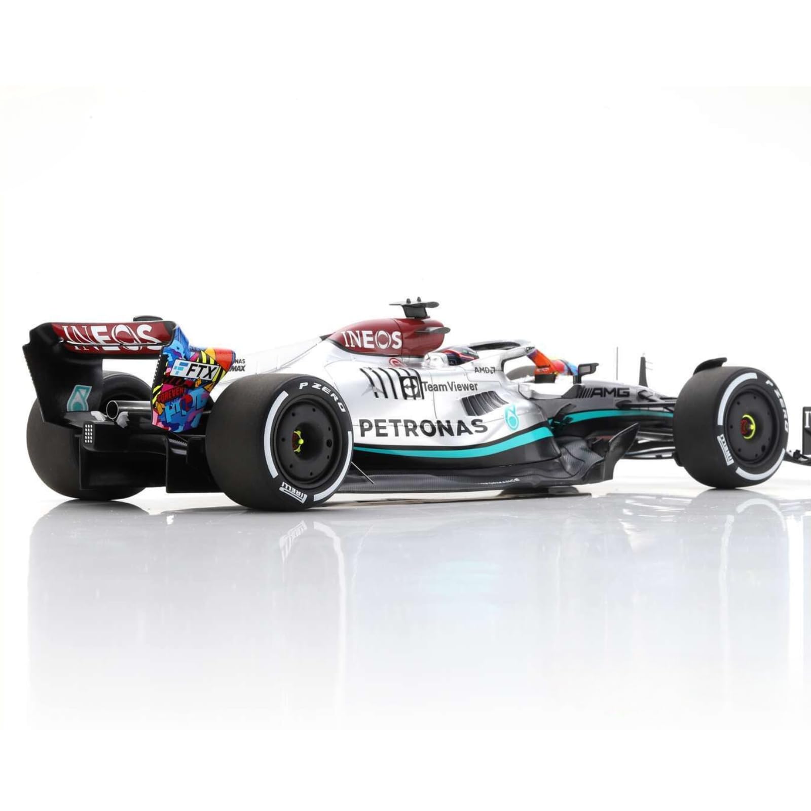 Spark Model z żywicy Grand Prix w skali 1:18, kompatybilny z Mercedes AMG W13 George Russell (Miami GP 2022) w kolorze srebrnym