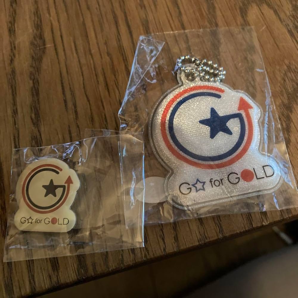 アメリカ館&「パラグアイ館 ピンバッジ 2点セット アメリカ館&「パラグアイ館 ピンバッジ 2点セット